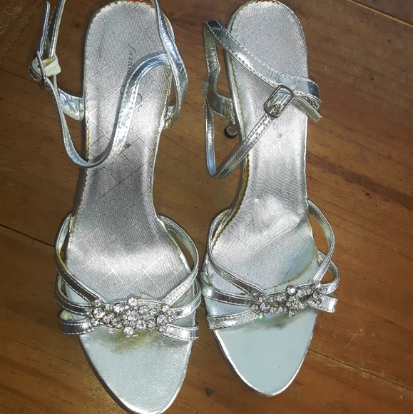 Open Toe Sandal Heels - Picture 2 of 6